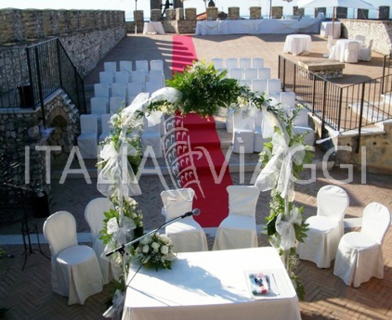 Свадьбы в Италии, Сант-Анжело-Романо, Замок, с Italia Viaggi