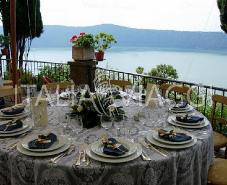 Свадьбы в Италии, Муниципалитет г.Кастель-Гандольфо, Озеро Альбано, с Italia Viaggi