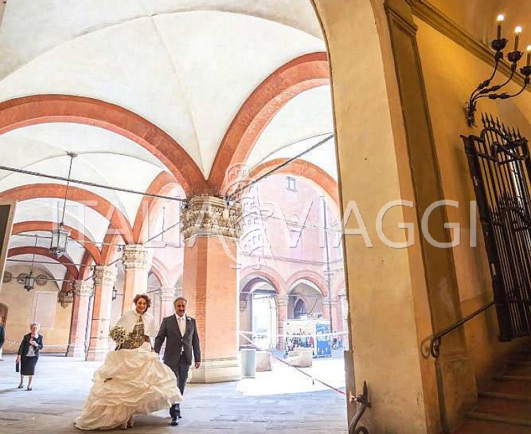 Свадьбы в Италии, Болонья, Красный Зал, с Italia Viaggi