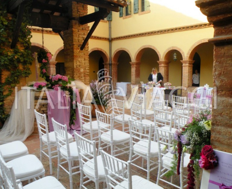 Свадьбы в Италии, Градара, Официальная церемония, с Italia Viaggi