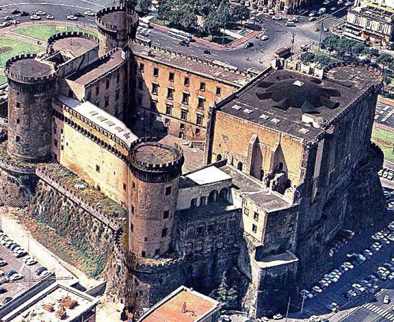 Анжуйский замок в Naples