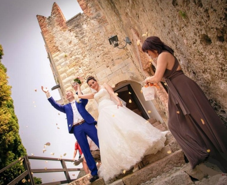 Свадьбы в Италии, Озеро Гарда, г.Мальчезине, Замок Скалигеров, с Italia Viaggi